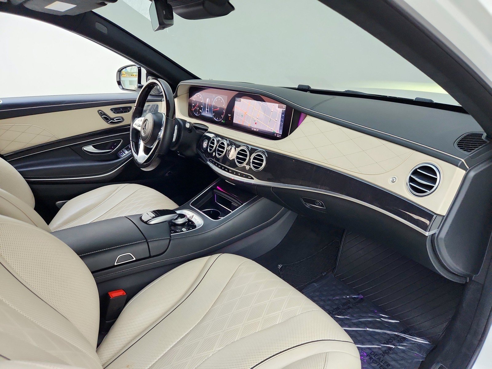 Used 2018 designo Diamond White Mercedes-Benz S 560 image 29