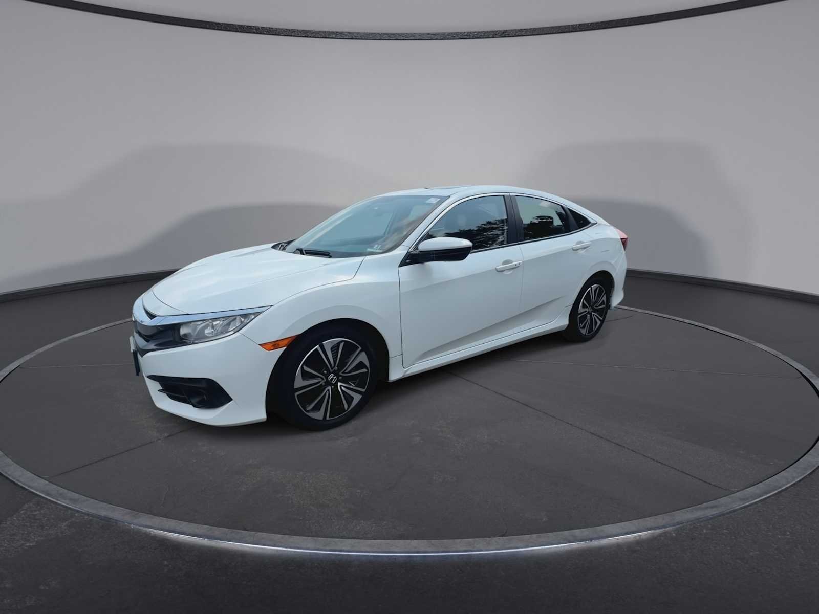 2017 Honda Civic EX-T - Photo 4