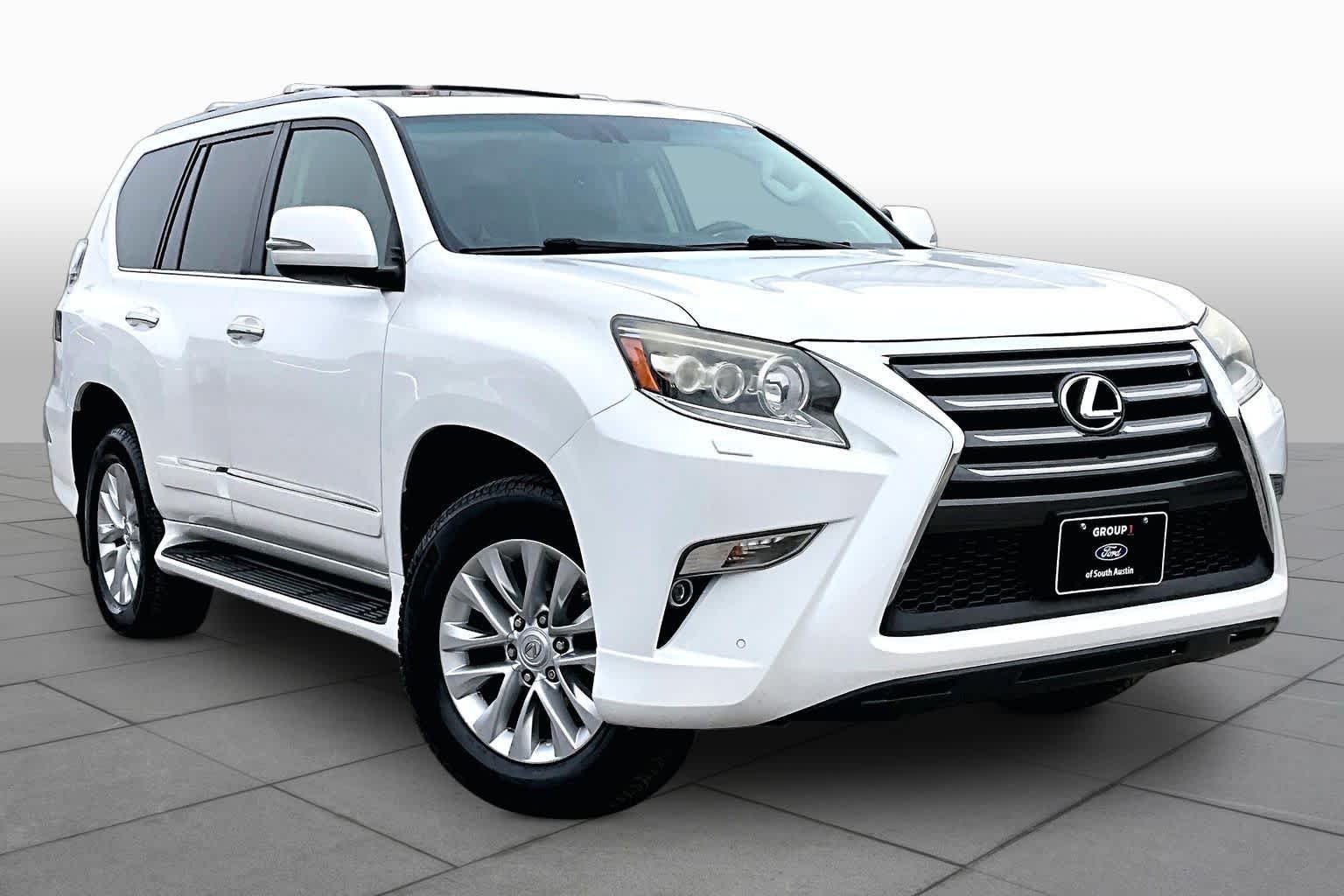 Used 2015 Starfire Pearl Lexus  image 3