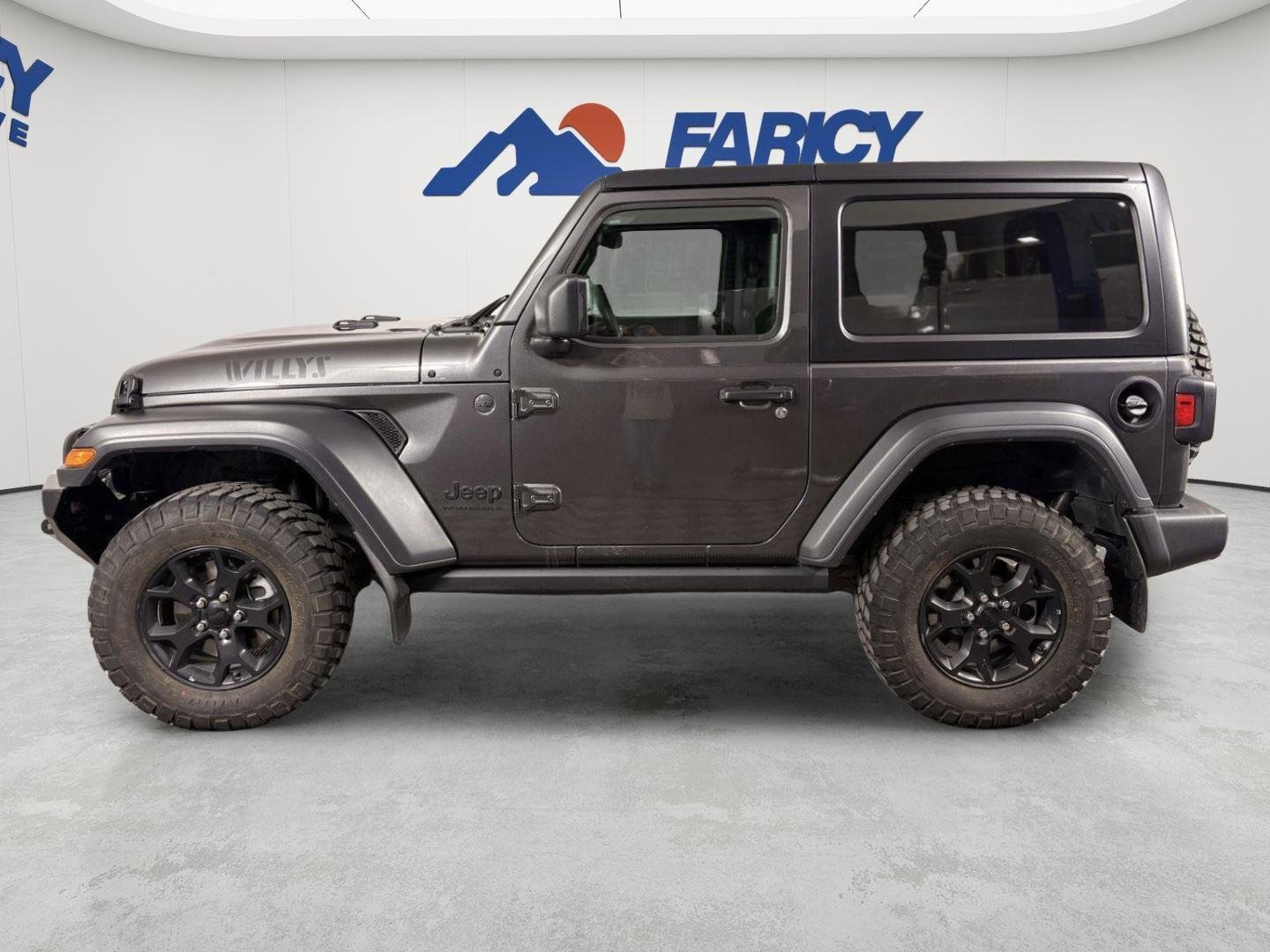 Used 2023 Granite Crystal Metallic Clearcoat Jeep Willys Sport image 2
