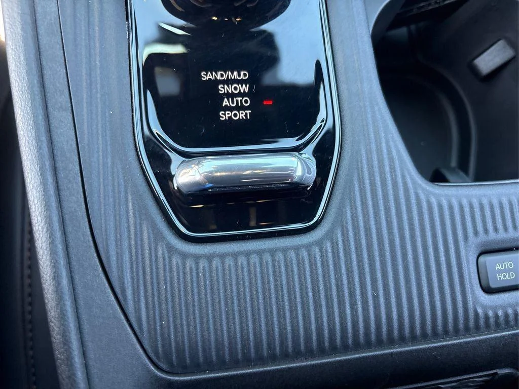 New 2026 Hydro Blue Pearlcoat Jeep Limited image 27