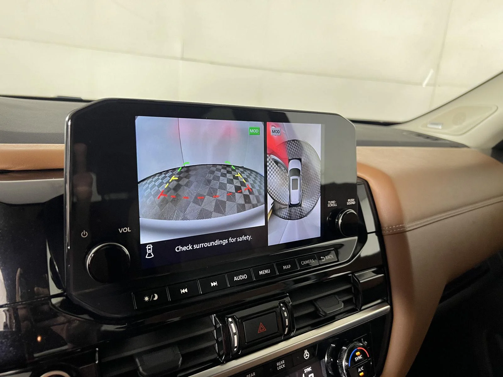 Used 2024 Scarlet Ember Nissan Platinum image 19