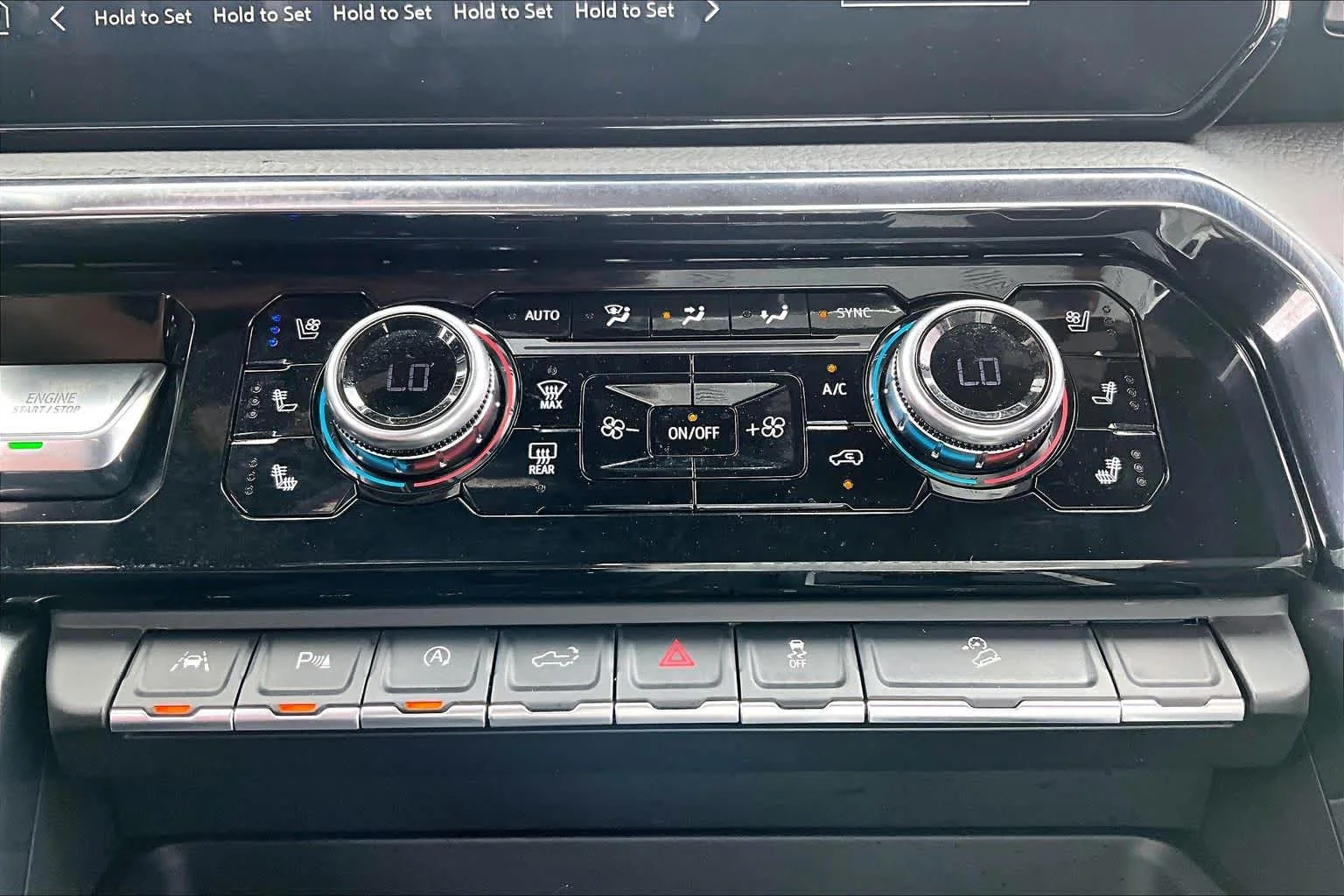 Used 2025 Onyx Black GMC Denali image 34