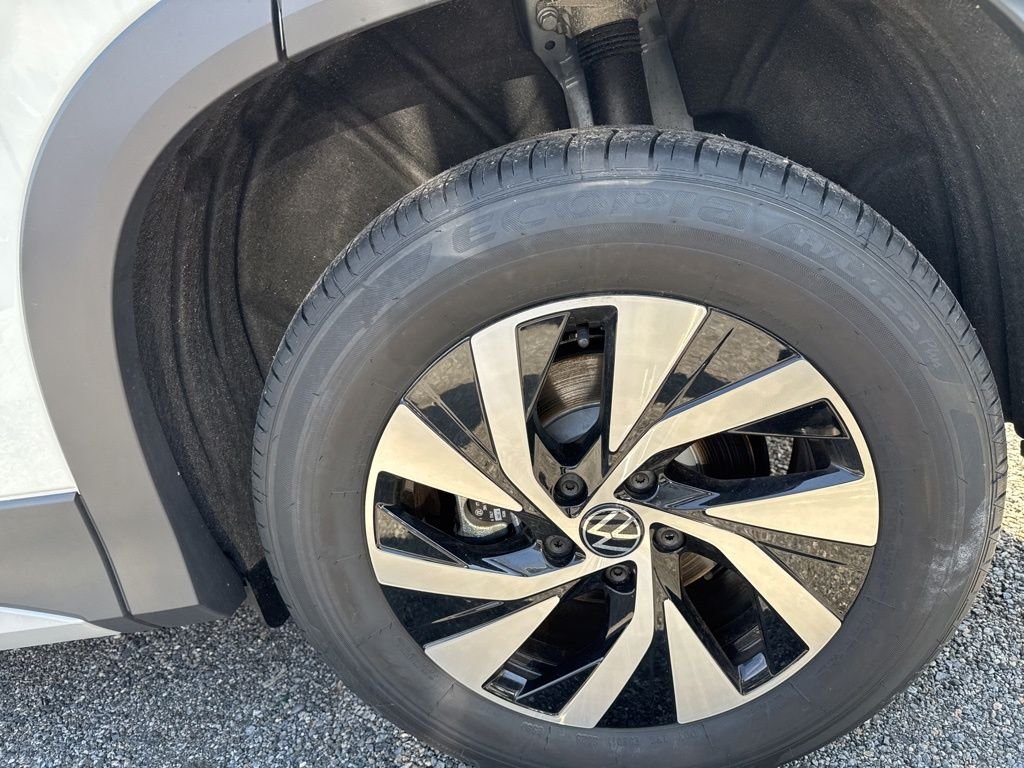 New 2025 White Volkswagen 2.0T S image 12