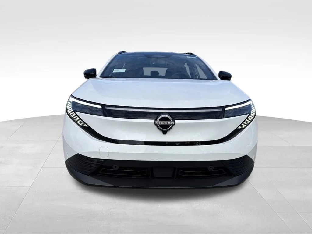 New 2026 White Nissan PLATINUM+ image 2