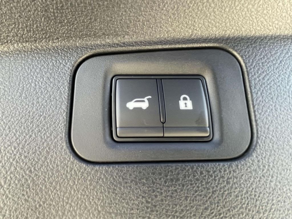 2025 Nissan Armada SL - Photo 11