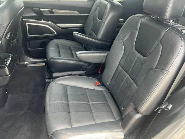 Used 2021 Green Kia EX image 40