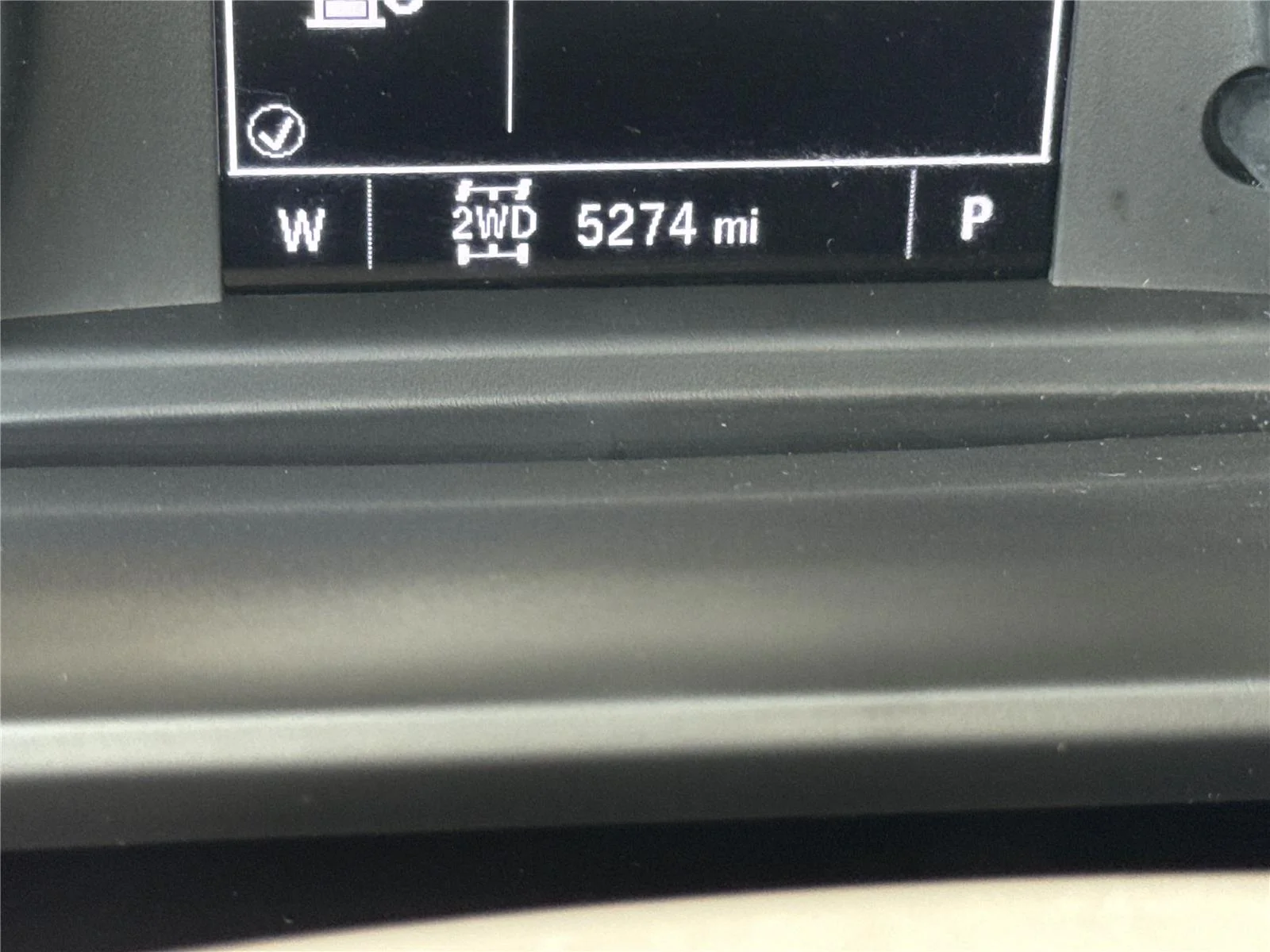 Used 2025 Summit White GMC Pro image 30