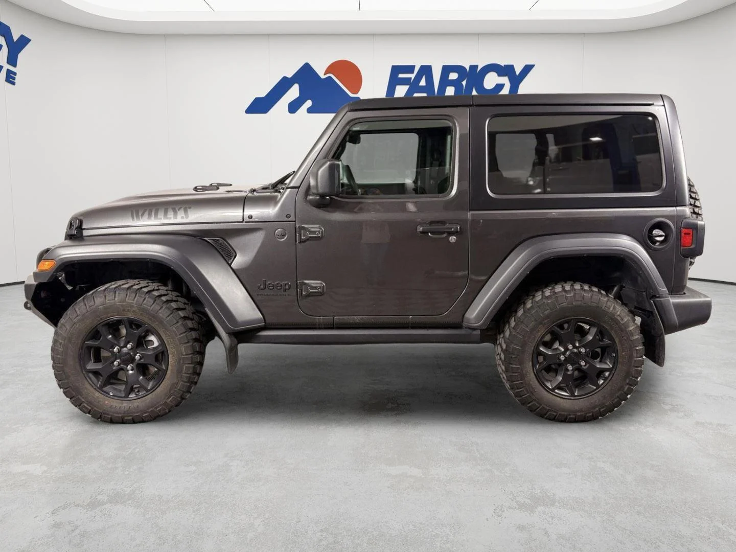 Used 2023 Granite Crystal Metallic Clearcoat Jeep Willys Sport image 2