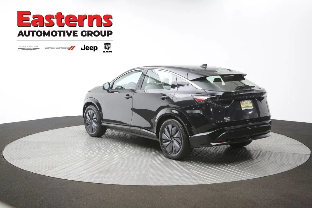 Used 2023 Black Nissan ENGAGE image 65