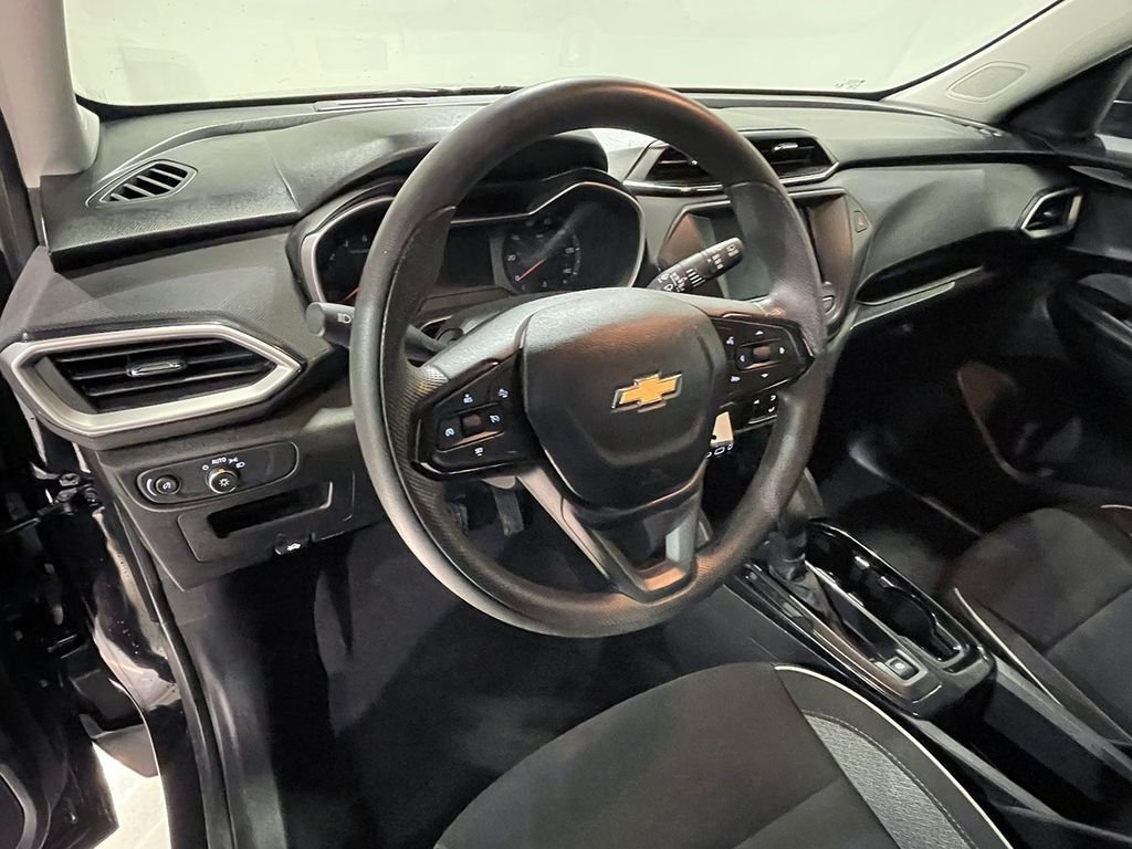 Used 2023 Black Chevrolet LS image 19