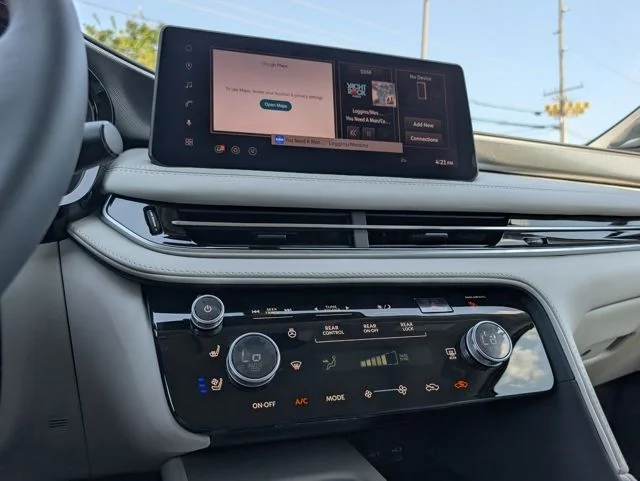 New 2027 HARBOR GRAY INFINITI LUXE image 13