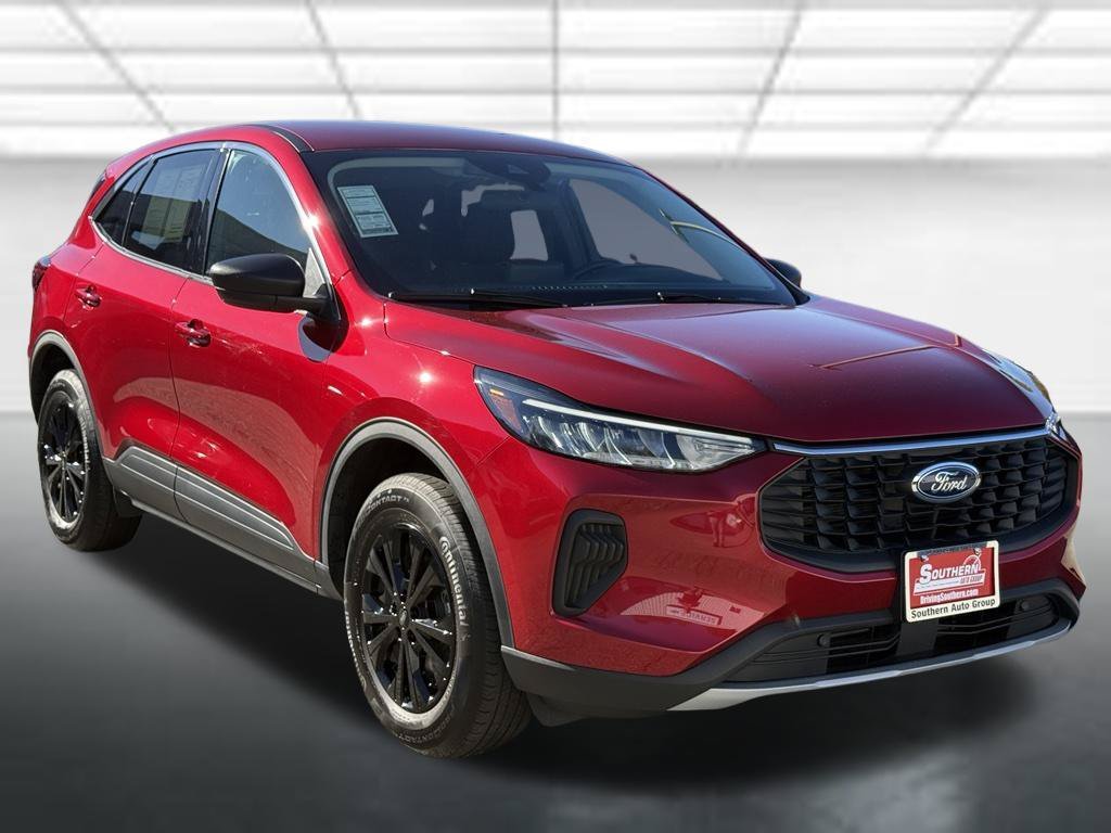 Used 2023 Red Ford Active image 7