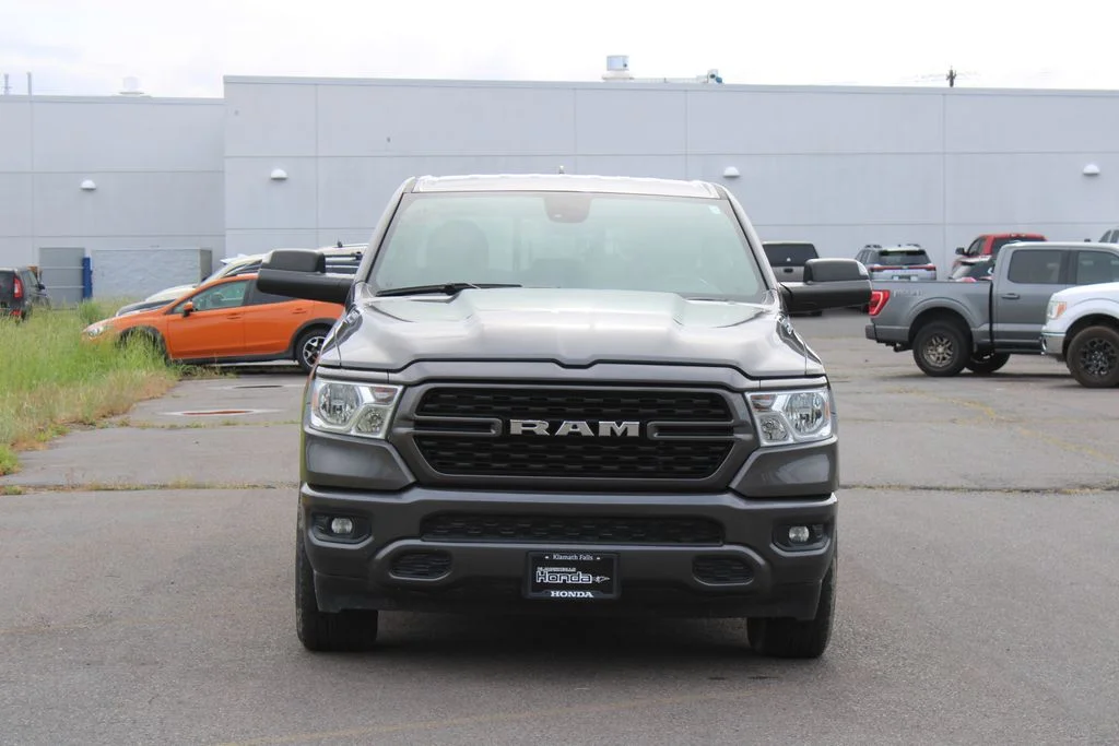 Used 2023 Crystal Metallic Ram Big Horn/Lone Star image 9