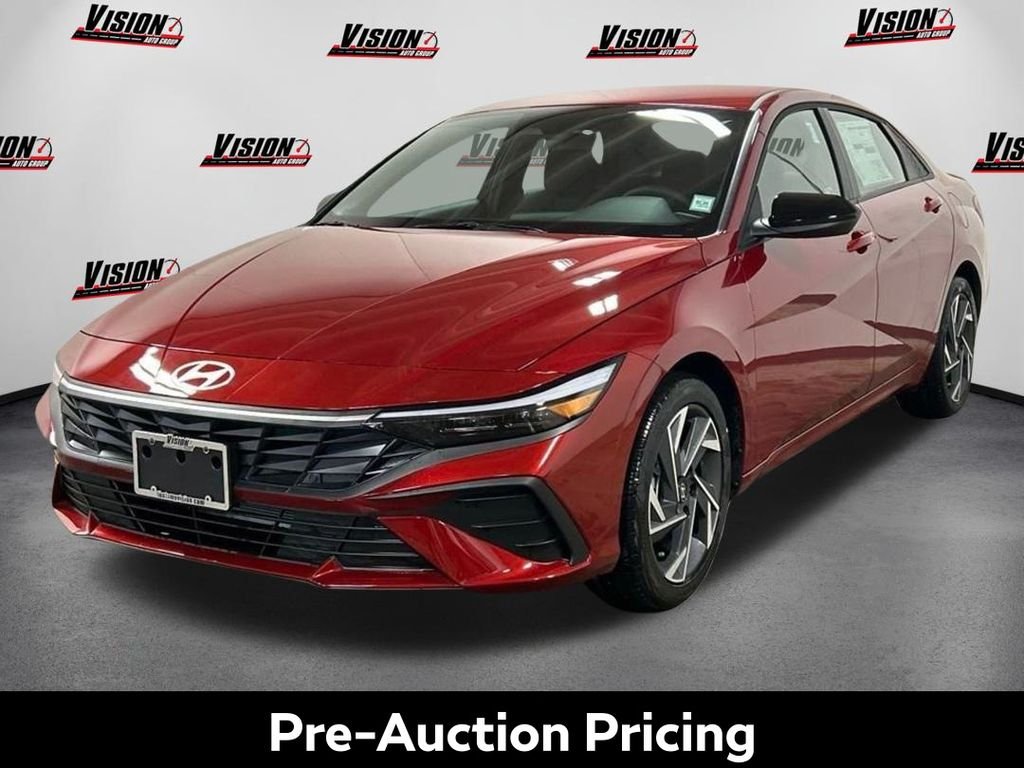 Used 2025 Red Hyundai SEL Sport image 1