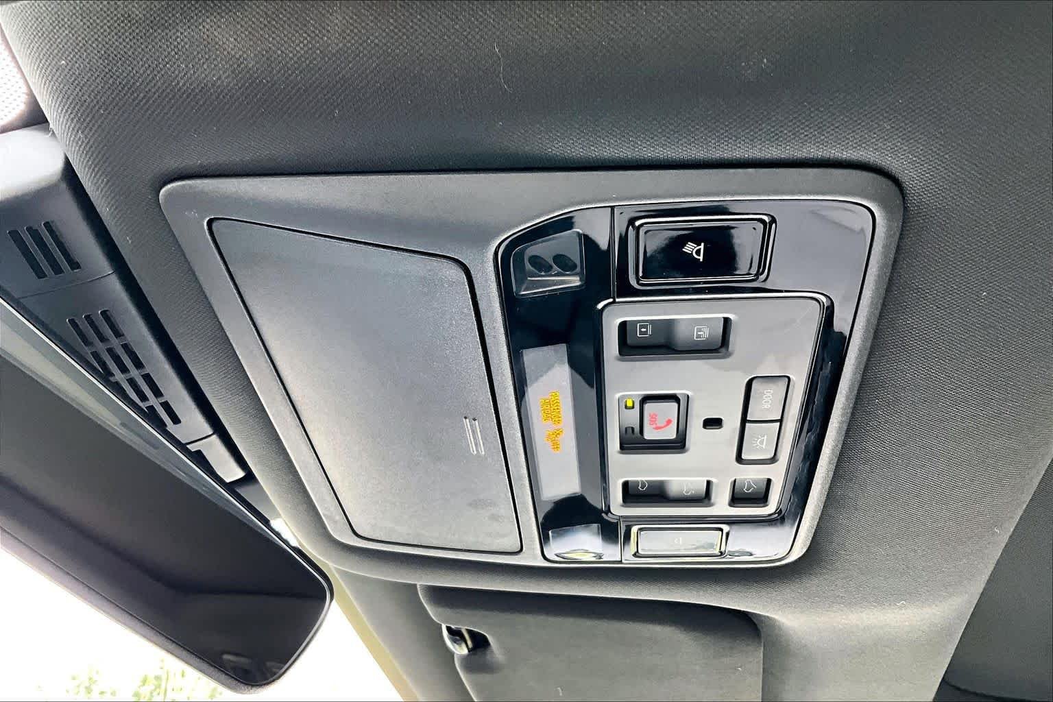 Used 2024 Wind Chill Pearl Lexus Premium image 32