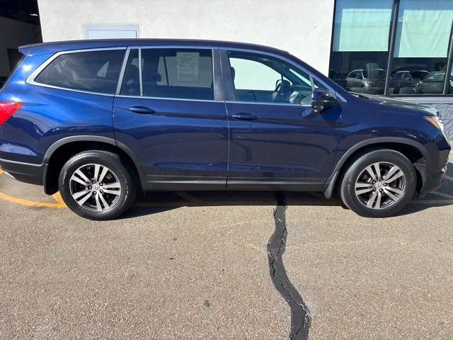 Certified Used 2016 Blue Honda EX image 4