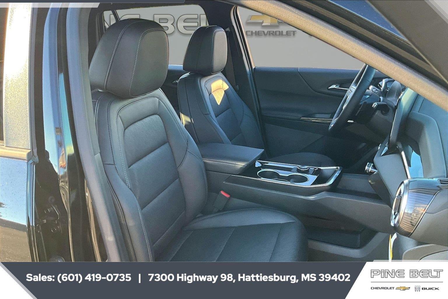 2027 Chevrolet Equinox LT - Photo 6