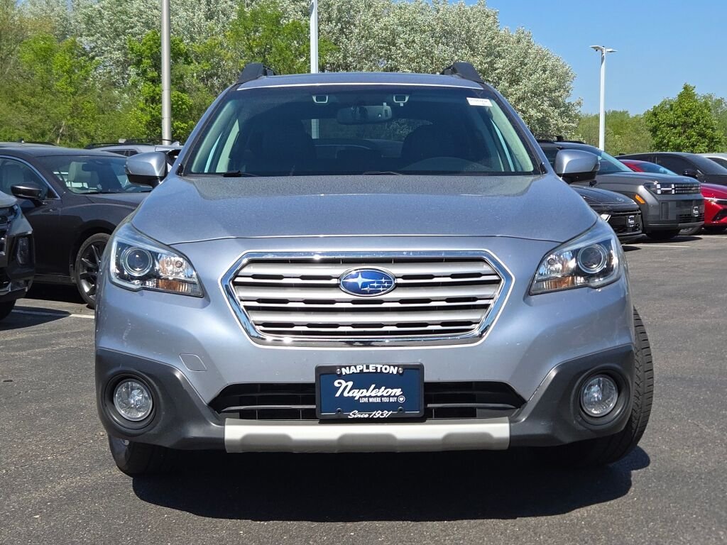 Used 2016 Silver Subaru 2.5i image 4