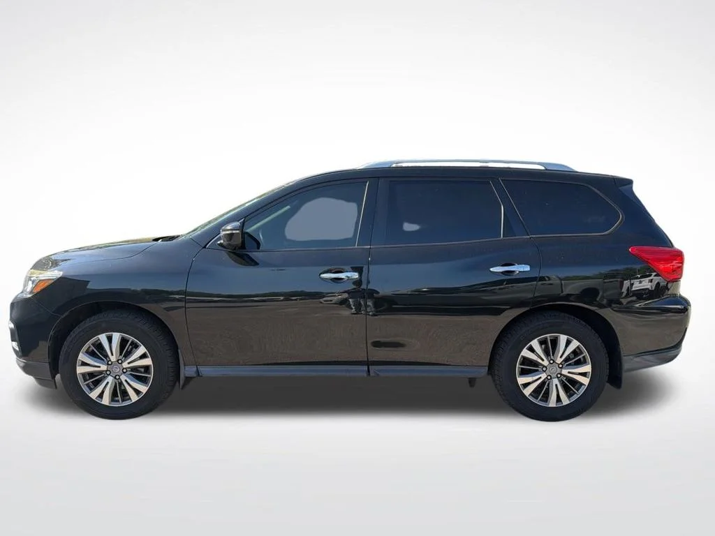 Used 2020 Magnetic Black Nissan S image 8