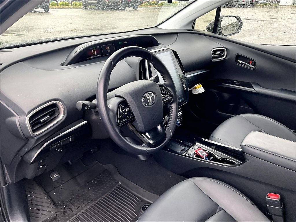 Used 2022 Black Toyota XLE image 8