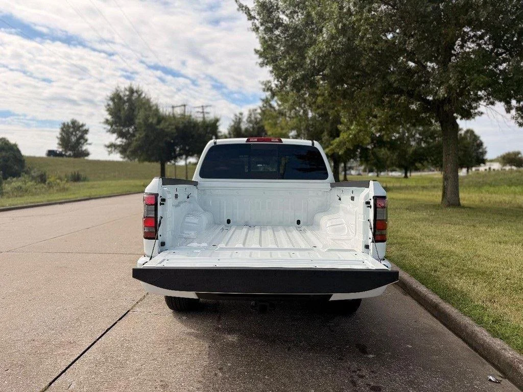 2026 Nissan Frontier SV - Photo 19