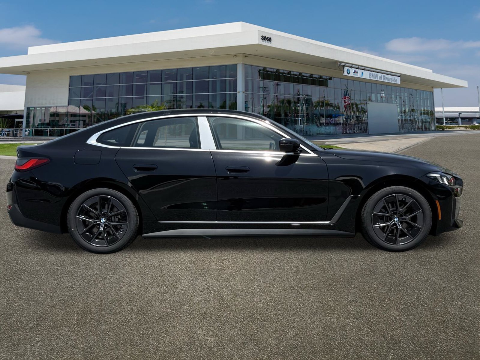 2026 BMW i4 40 - Photo 12
