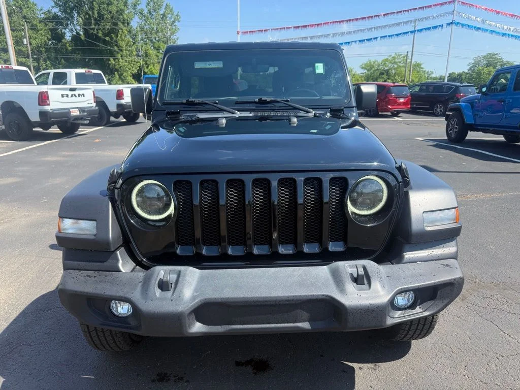 Used 2022 Black Jeep Unlimited Sport S image 3
