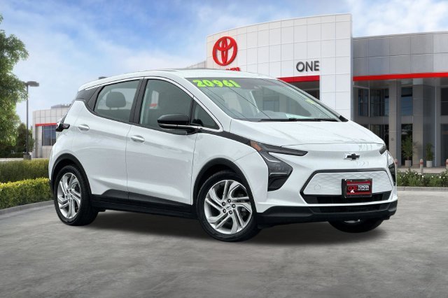 Used 2023 Chevrolet Bolt EV LT with VIN 1G1FW6S04P4176330 for sale in Oakland, CA
