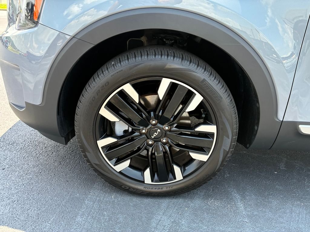 Certified Used 2025 Silver Kia SX image 7
