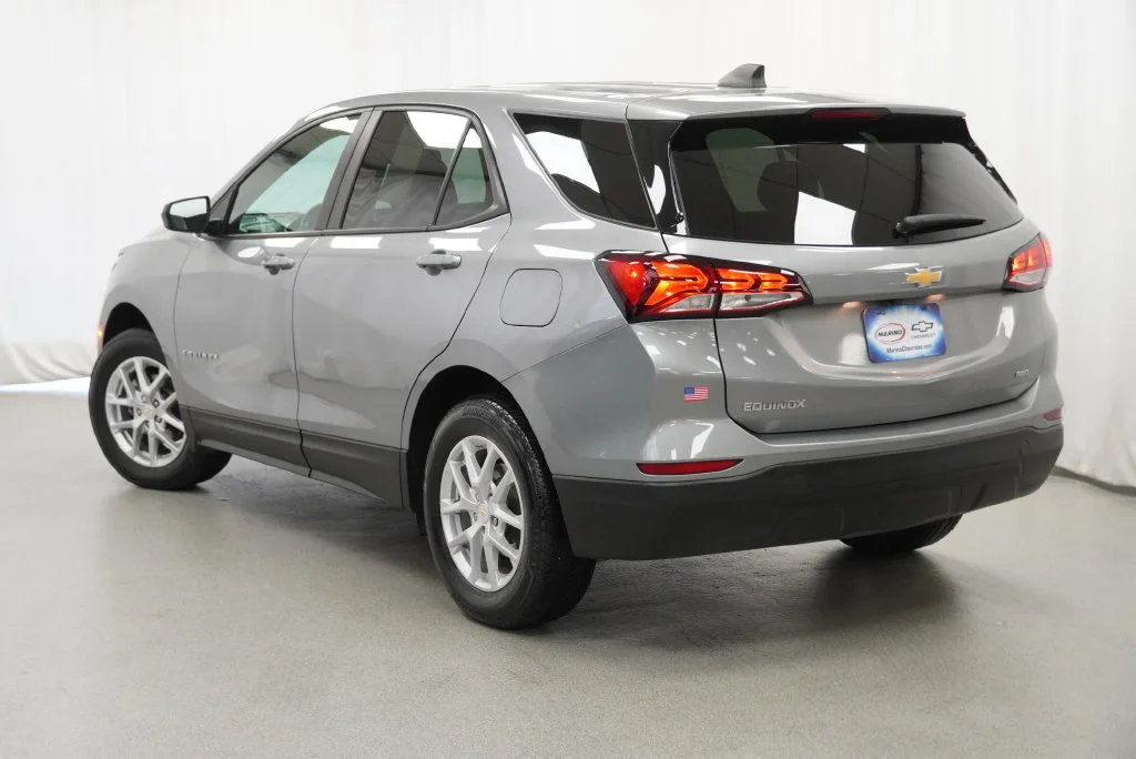 2024 Chevrolet Equinox LS - Photo 17