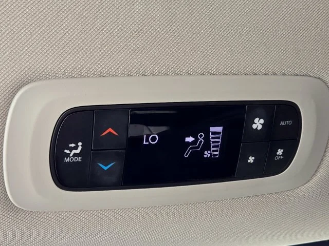 Used 2024 Silver Chrysler Touring L image 11