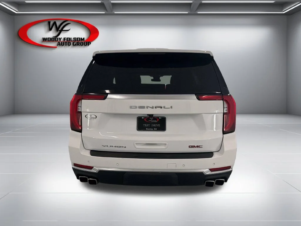 Used 2025 White GMC Denali image 7