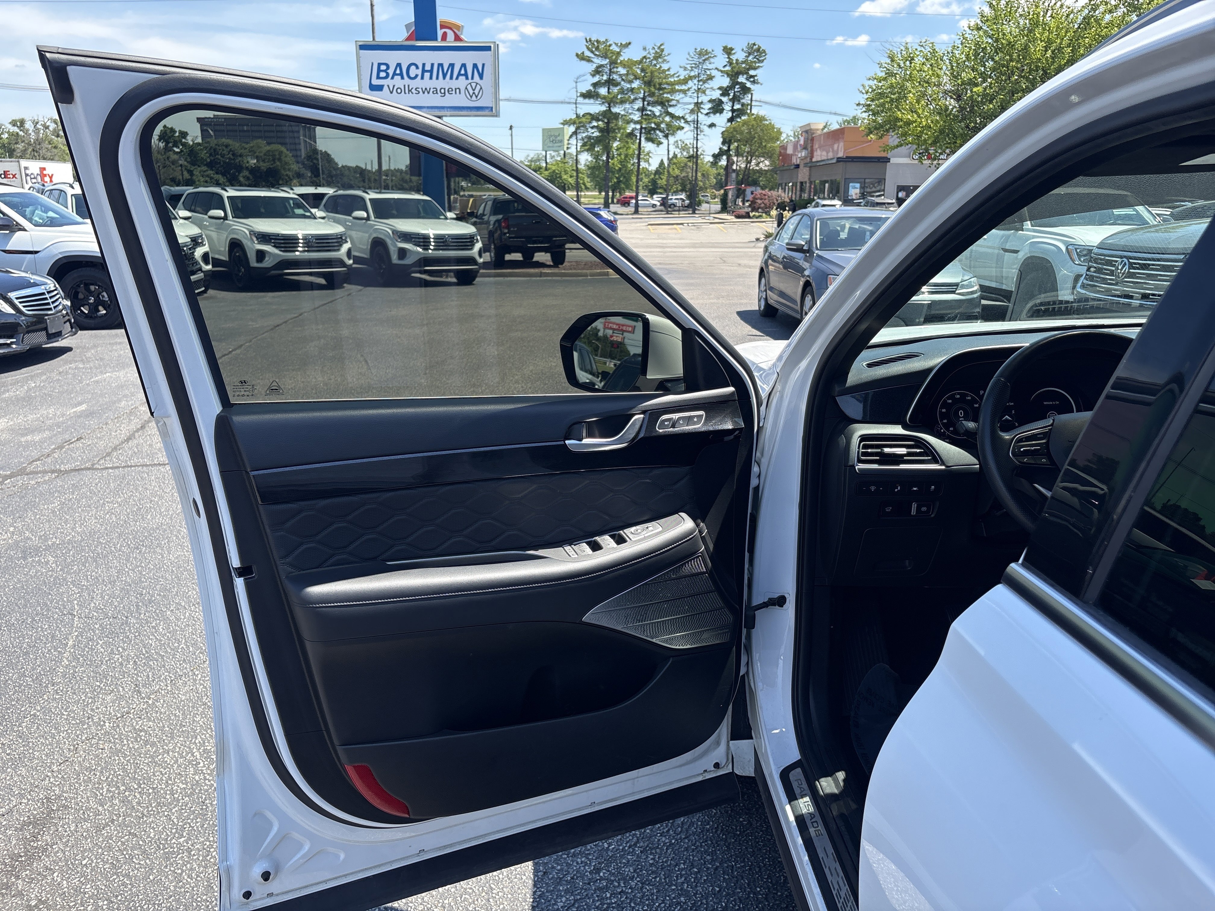 Used 2020 Hyper White Hyundai Limited image 9