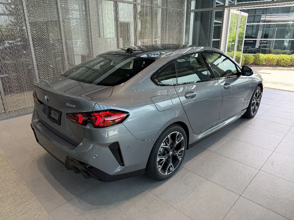 New 2026 Skyscraper Grey Metallic BMW xDrive image 6