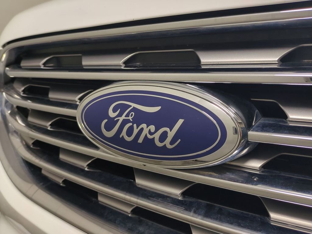 Used 2022 White Ford SEL image 13