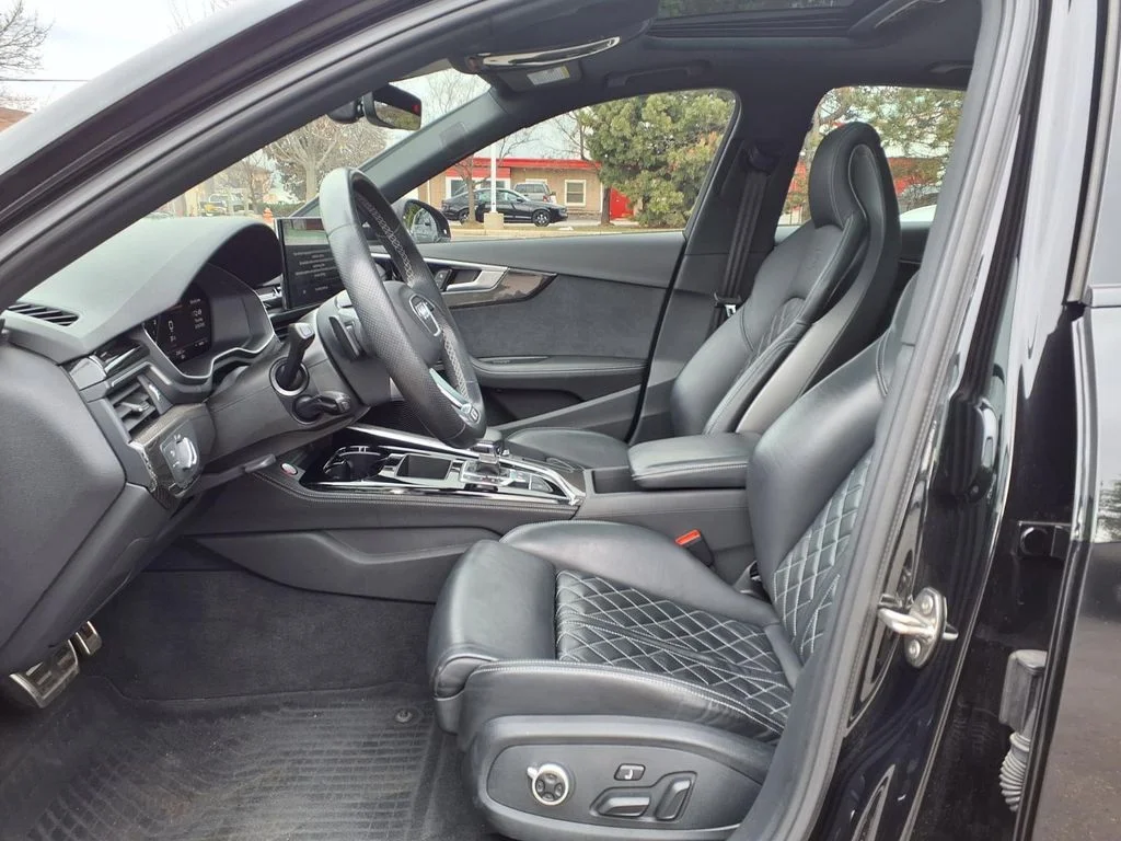 Used 2022 Mythos Black Metallic Audi 3.0T Premium Plus image 7