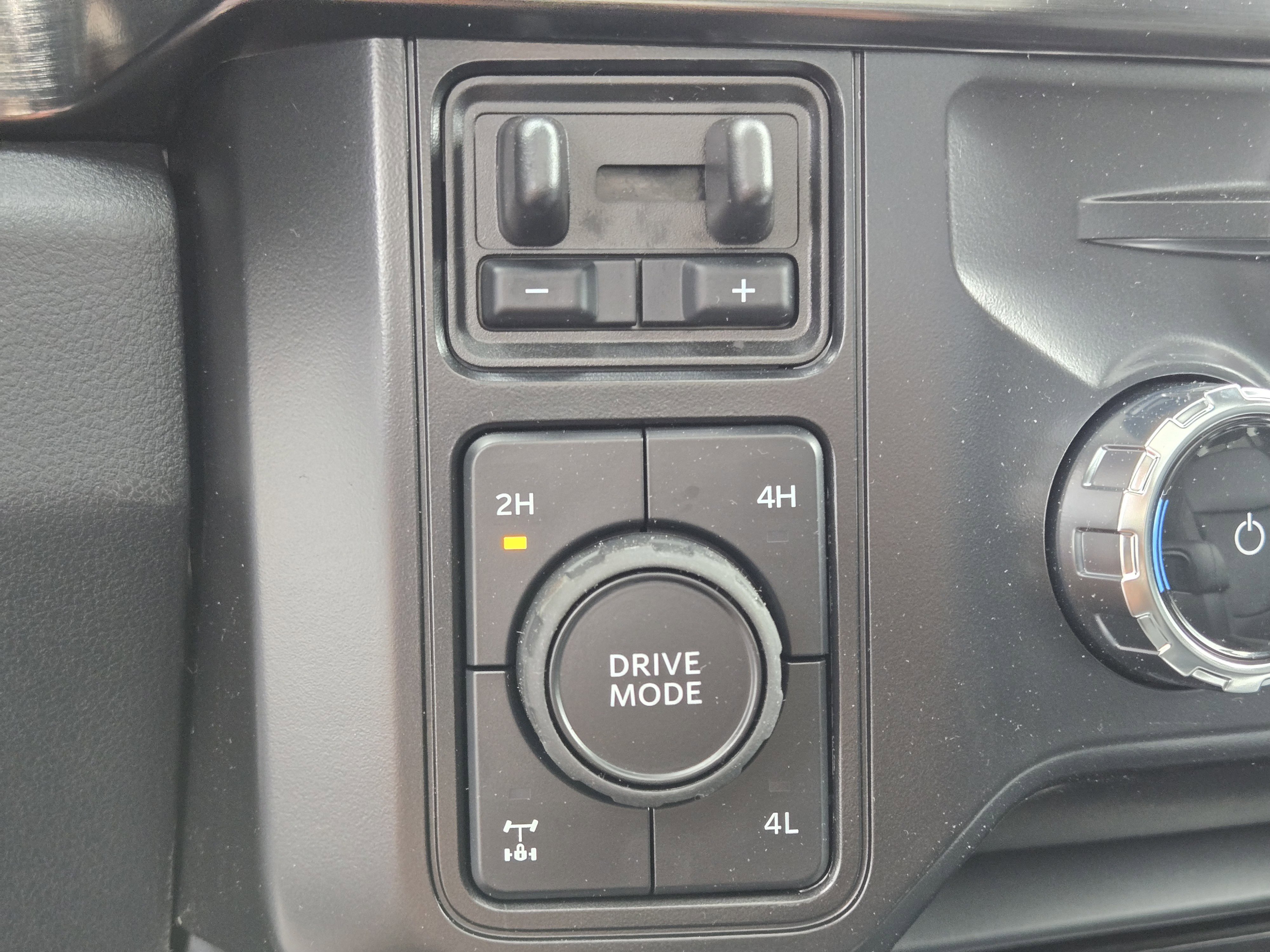 New 2026 Avalanche Ford F-250® Lariat® image 31