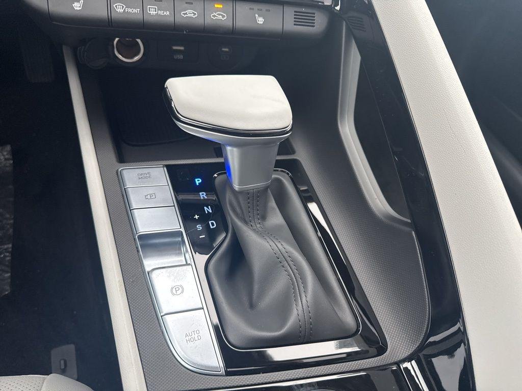 New 2026 Black Hyundai Limited image 22