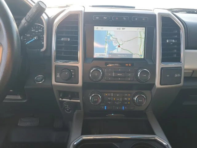 Used 2021 Velocity Blue M Ford XL image 22