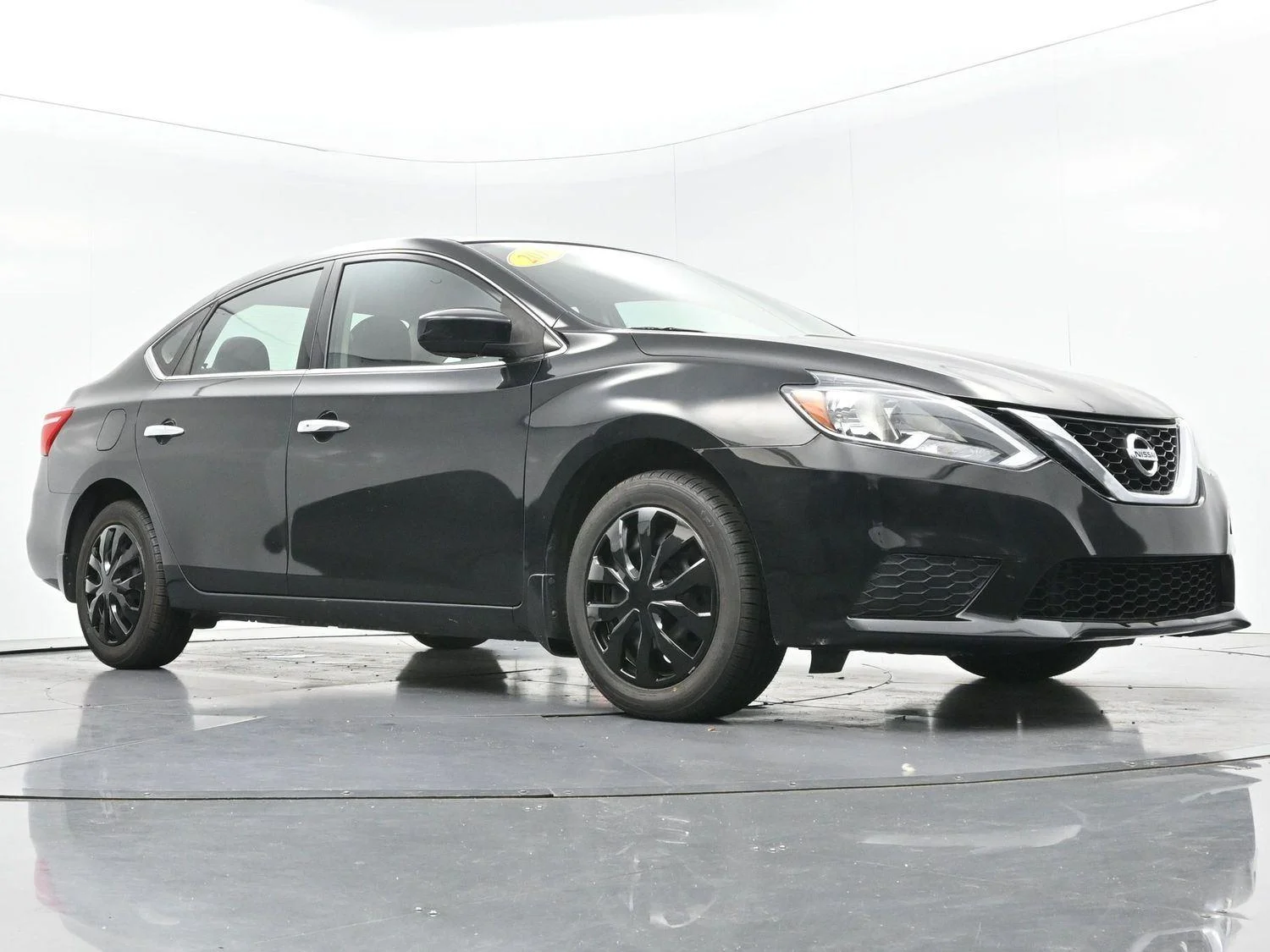 Used 2017 Super Black Nissan SV image 37