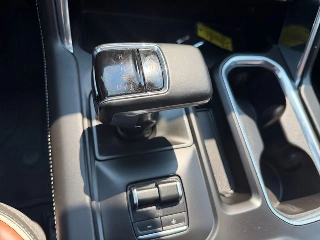 Used 2023 White GMC Denali Ultimate image 18