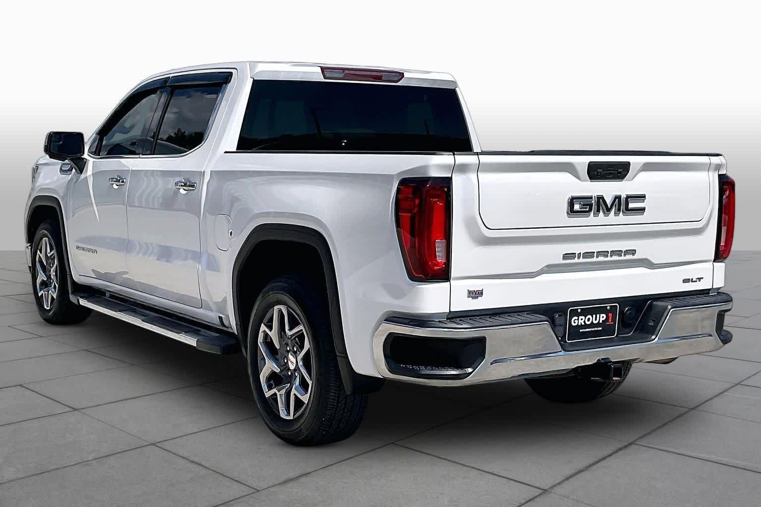 Used 2024 White Frost Tricoat GMC SLT image 12
