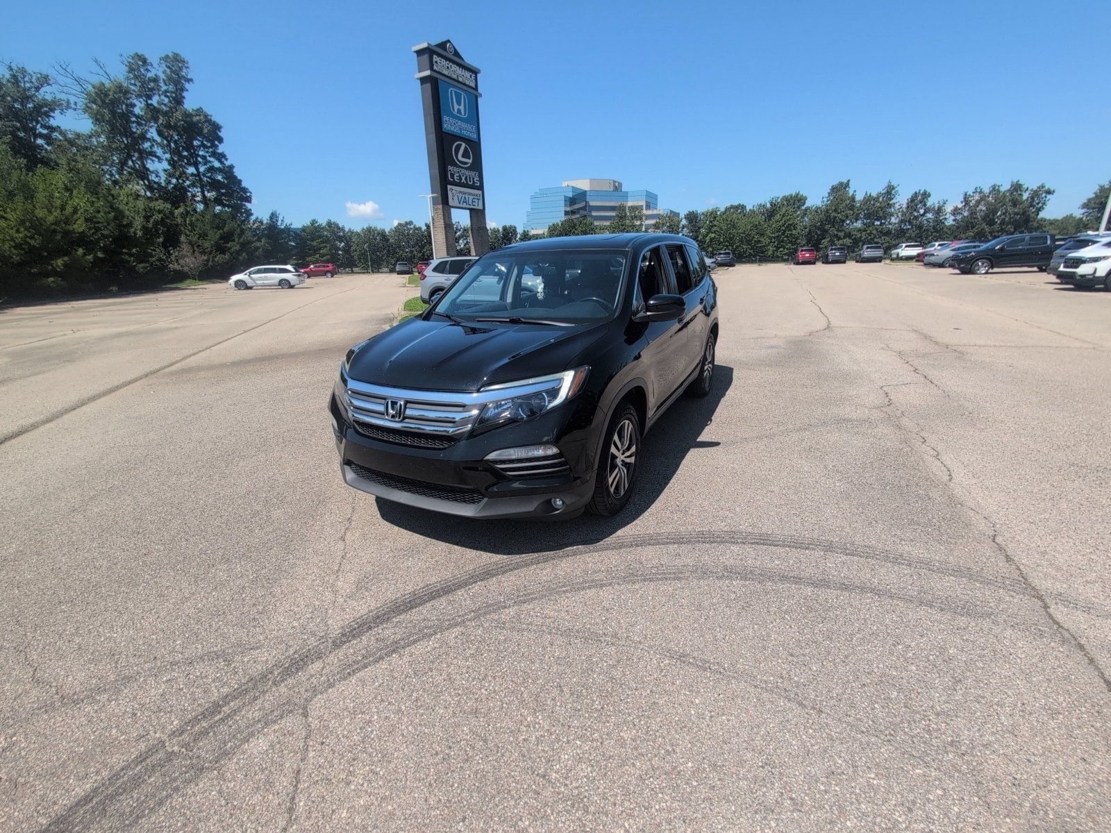 Used 2018 Crystal Black Pearl Honda EX-L image 5