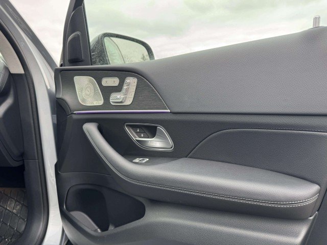 2026 Mercedes-Benz GLS Base - Photo 29