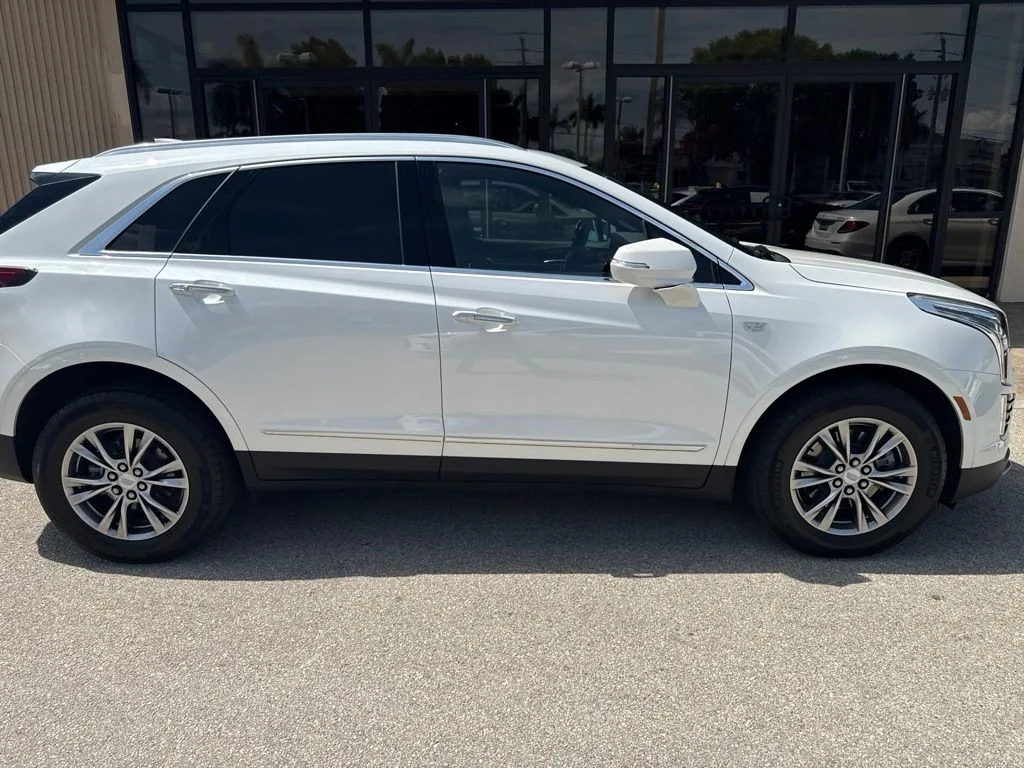 Used 2023 White Cadillac Premium Luxury image 15