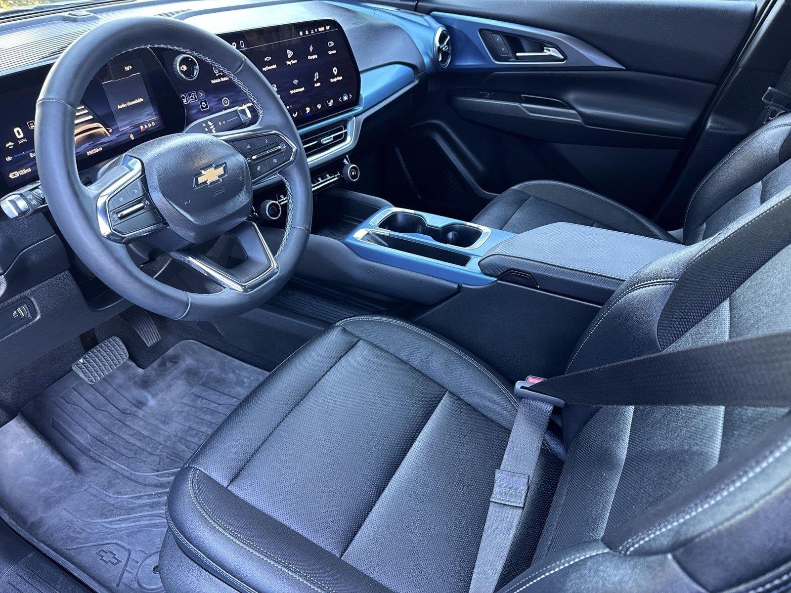 2024 Chevrolet Equinox EV LT - Photo 10