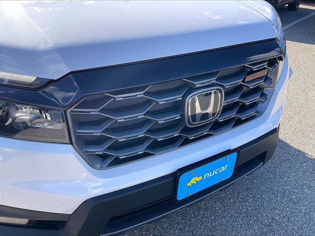 Used 2023 White Honda TrailSport image 31