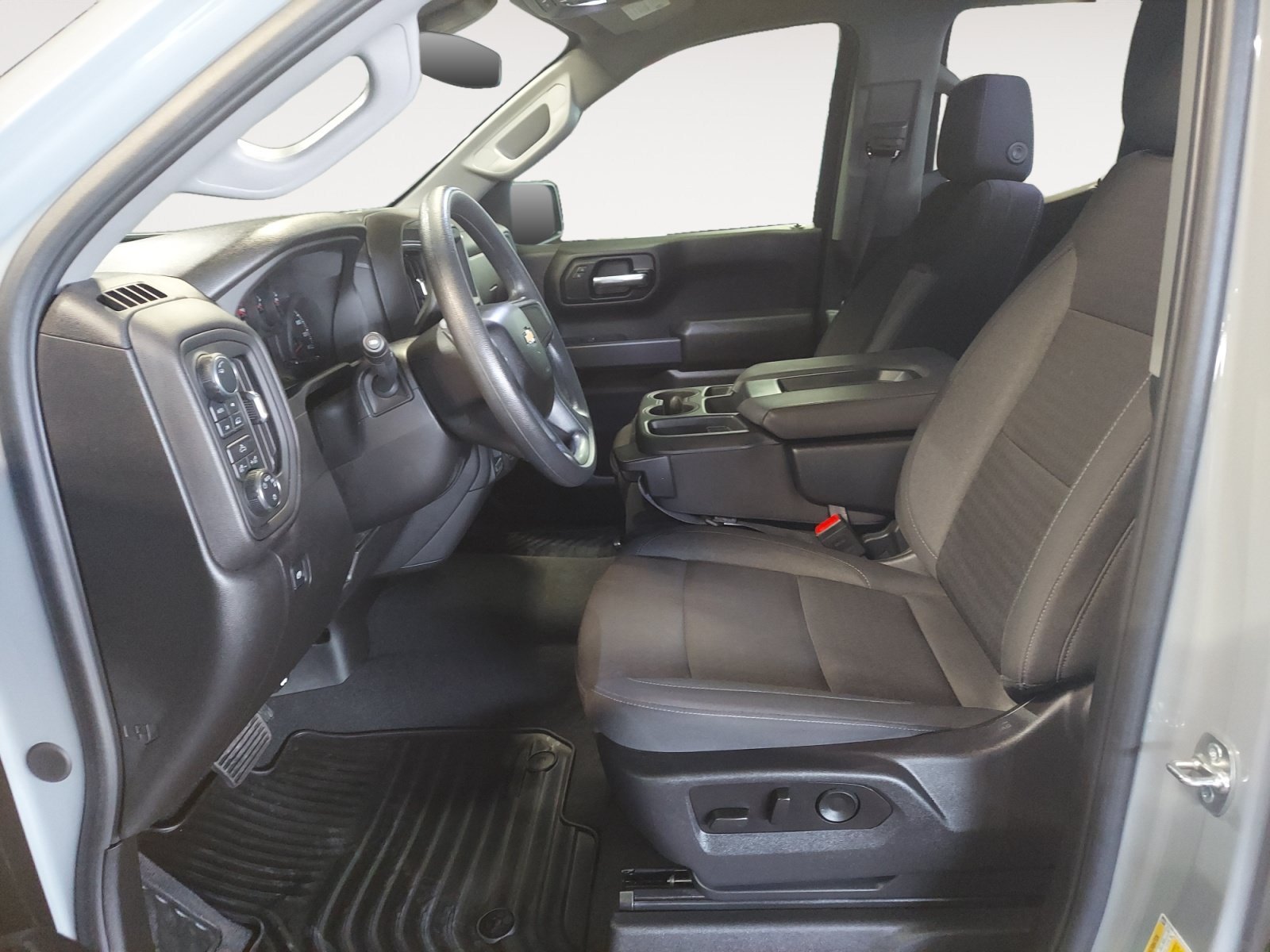 Used 2025 Slate Gray Metallic Chevrolet Custom image 22