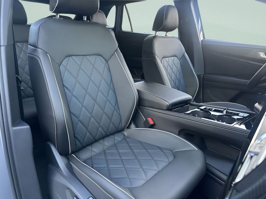 New 2026 Pure Gray Volkswagen 2.0T SEL Premium R-Line image 26